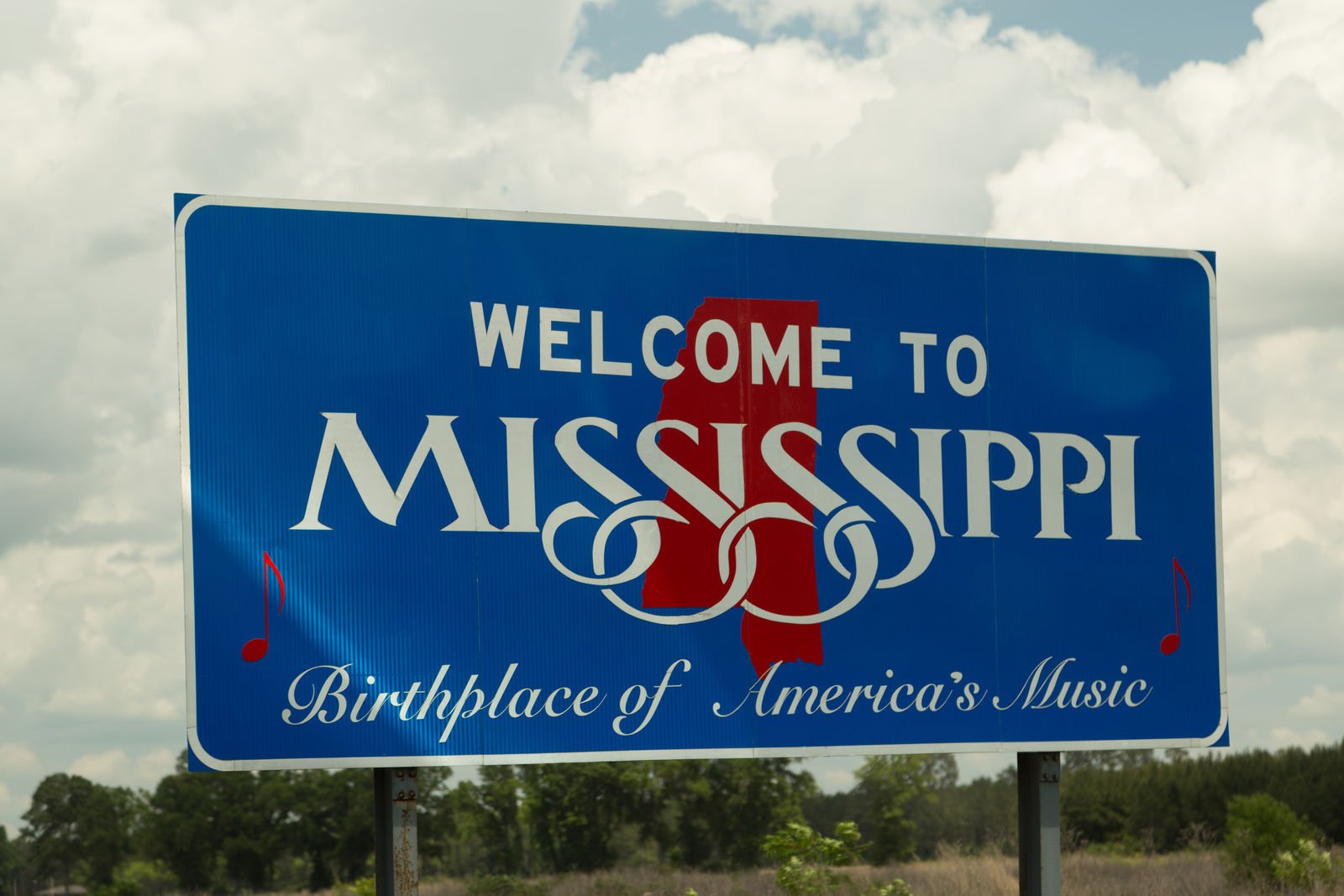 What is the penalty for driving without insurance in Mississippi?