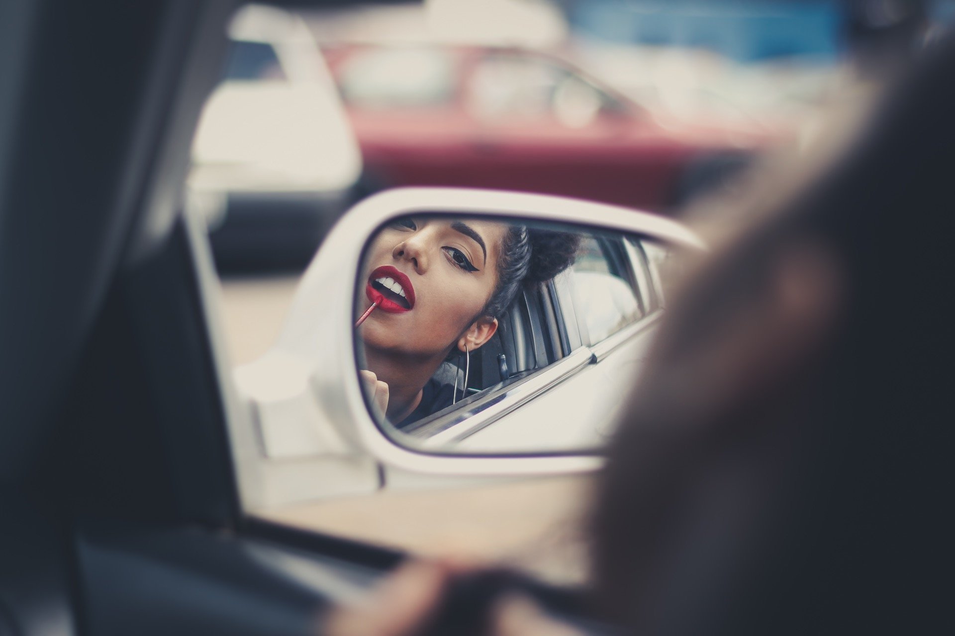 Does car insurance cover side mirror repair?